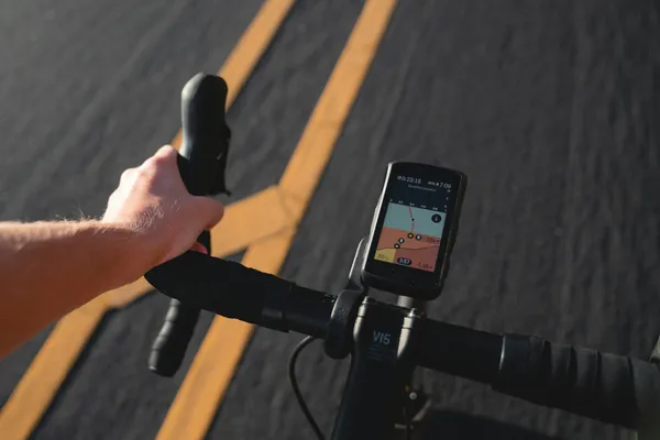 Bike Computer Battery Life: The Cheapest Unit Wins