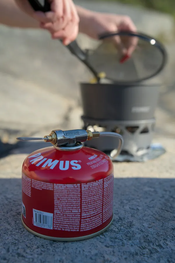 Stove Won't Simmer: Fixing Canister Performance in the Cold